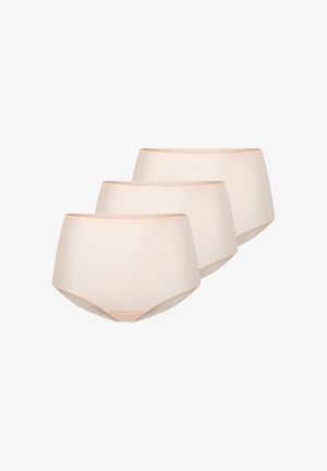 Tre mutandine senza cuciture beige a vita alta da donna, impilate una accanto all'altra su uno sfondo bianco.