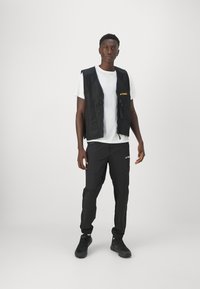 Adidas Terrex XPERIOR PANTS - Spodnji deli trenirk - black