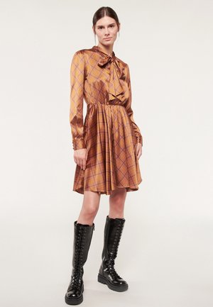 Shirt dress - marrone