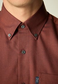 Next EASY CARE ROYAL OXFORD REGULAR FIT - Ing - brick red