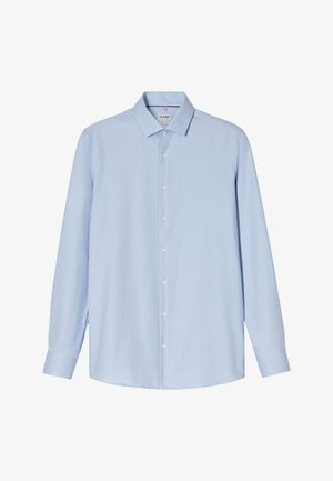 Camicia azzurro chiaro a maniche lunghe con bottoni, colletto classico e polsini con bottoni, mostrata su sfondo bianco.