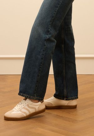Trainers - weiß