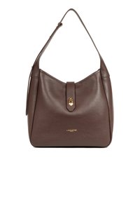 Borsa hobo in pelle marrone con un corpo ampio, texture liscia, chiusura a patta frontale e dettagli in oro. Tracolla regolabile.