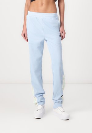 Ellesse TEODORO TRACK PANT - Pantalon de survêtement - light blue