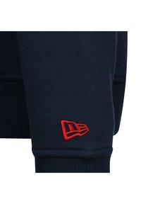 New Era NBA TEAM LOGO PHILADELPHIA 76ERS KAPUZENPULLOVER HERREN - Jersey con capucha - blue