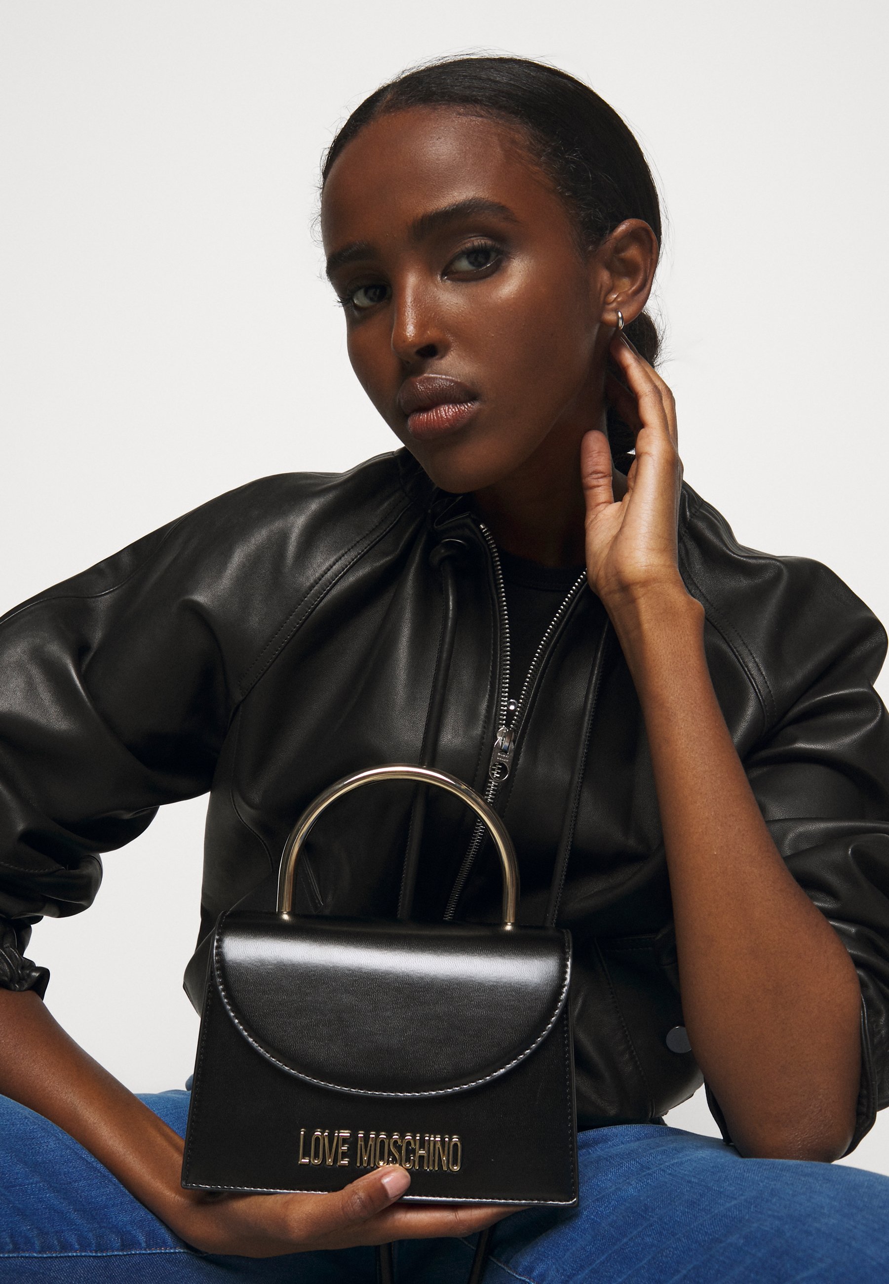 zalando moschino saldi