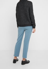 HUGO Maglione - mottled black