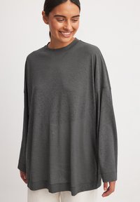 NA-KD Pitkähihainen paita - dark grey