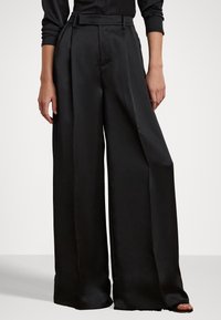 Lauren Ralph Lauren PLEATED SATIN CHARMEUSE WIDE LEG TROUSER - Hlače - black
