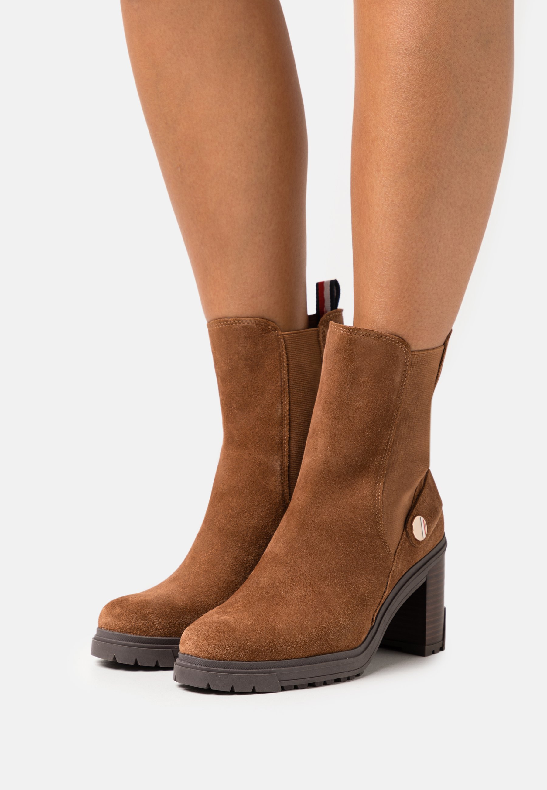 storm Manuscript Dierentuin s nachts Tommy Hilfiger OUTDOOR BOOT - Enkellaarsjes met hoge hak - natural  cognac/cognac - Zalando.nl