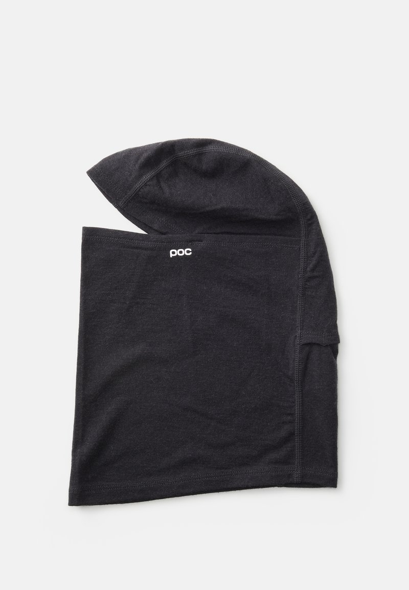 Zwarte capuchon balaclava van zacht stof. Heeft een wit logo aan de voorkant. Naadloos ontwerp met een aangesloten vorm voor warmte.