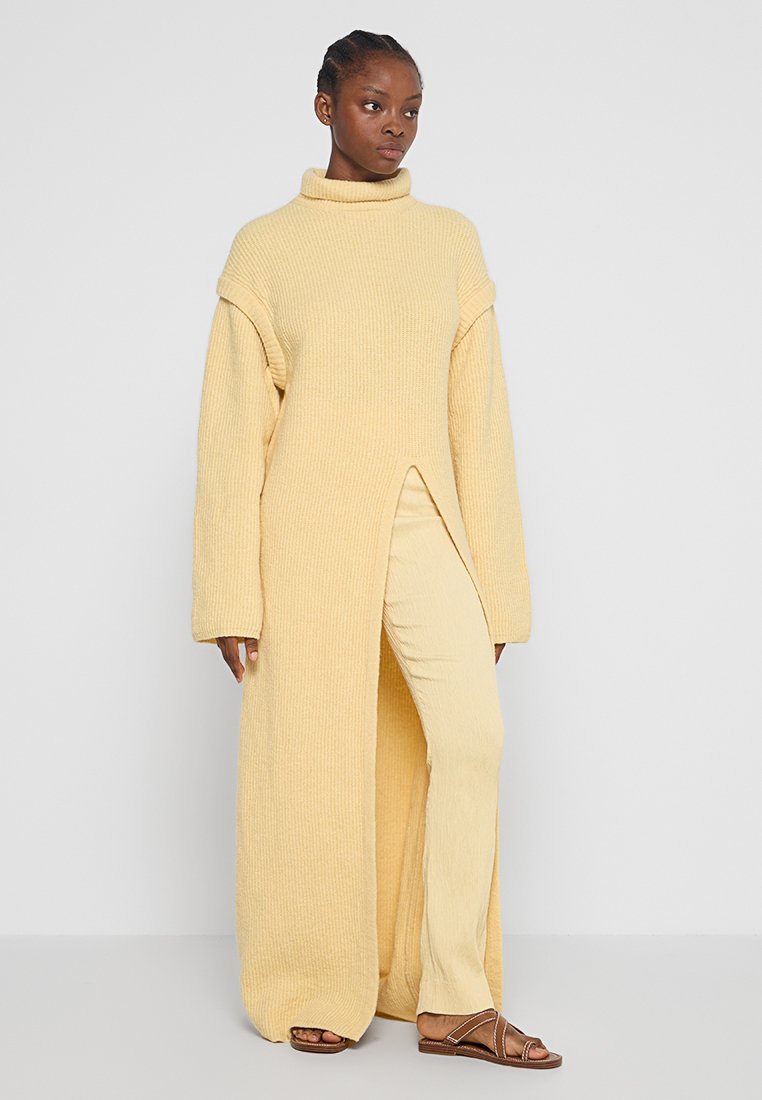 Nanushka Gebreide jurk geel Nanushka Gebreide jurk geel