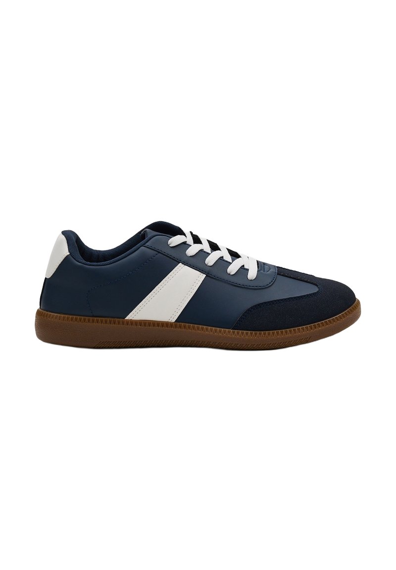 Inside Zapatillas