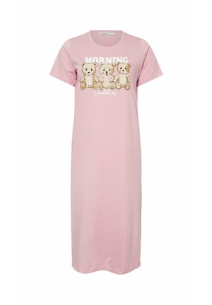 Lyserød natkjole med korte ærmer, der har tre bamser med sløjfer og teksten "MORGEN Kram" på forsiden.