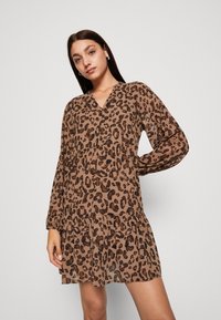 Object OBJMILA GIA - Dnevna obleka - brown