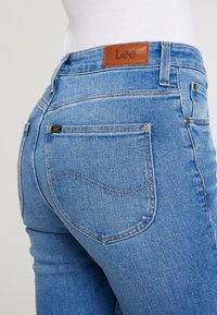 lee breese jeans
