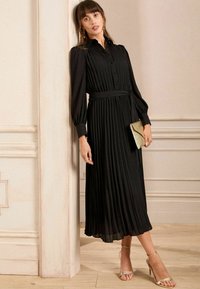 Love & Roses PETITE FIT - MIDI - Marškininė suknelė - black