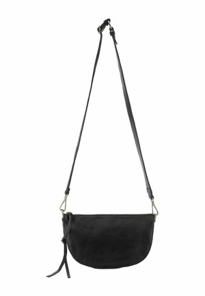 Sac en cuir noir en bandoulière avec une forme incurvée, une bandoulière réglable, une fermeture éclair et un petit détail en pompon sur le côté.