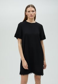 Koktejlové šaty / šaty na párty - black