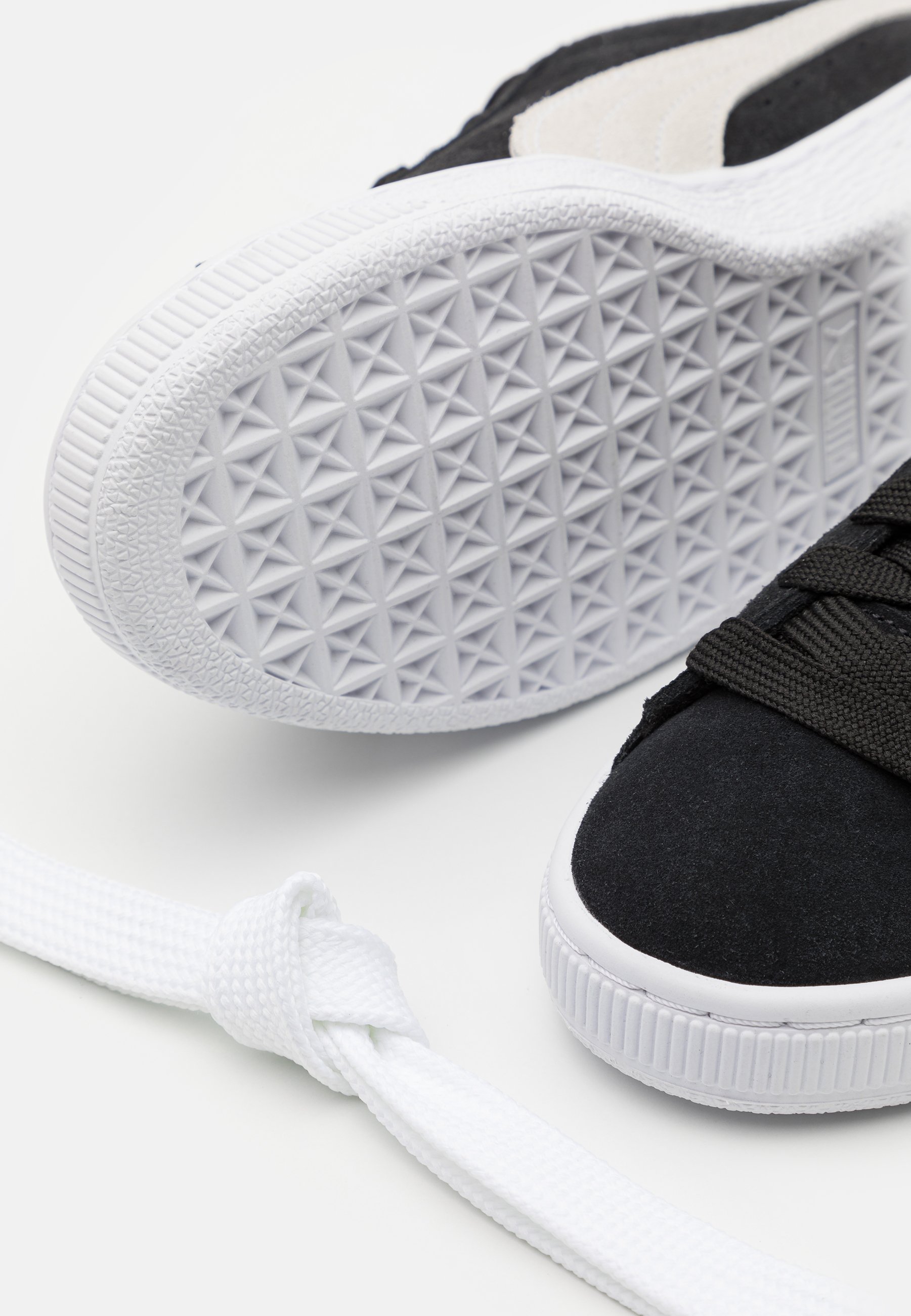 Puma CLASSIC XXI UNISEX - Sneakers laag - black/white/Zwart - Zalando.nl