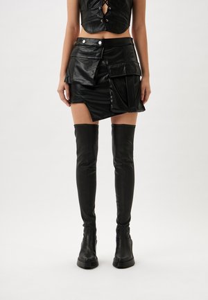 LARA CROFT - Minirock - black