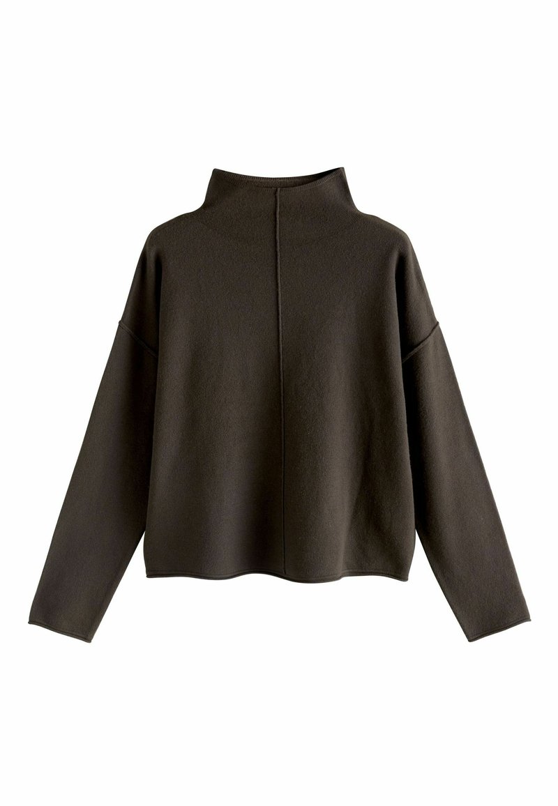 Mørkebrun pullover sweater med høj hals, brede ærmer og en let cropped afslutning. Glat tekstur med en centreret rygsaum.