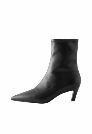 REGULAR FIT - FOREVER COMFORT POINTED TOE  - Classic ankle boots - black