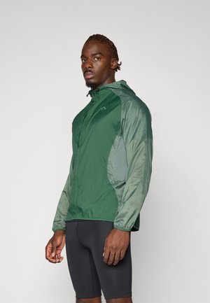 TRAIL AIREEZ - Windbreakers - fir clay/green/black