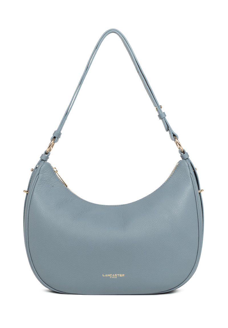 Borsa a tracolla in pelle azzurro chiaro con texture liscia, forma curva e tracolla regolabile, caratterizzata da una zip in tono oro e un dettaglio con logo.