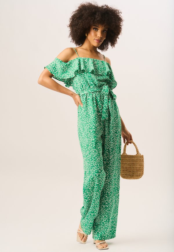 RUFFLE COLD SHOULDER - Jumpsuit3