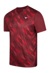 Rød atletisk t-shirt med et diamantmønster i varierende nuancer af rød. Fremstillet af glat, let materiale, med rund hals og korte ærmer.