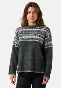 Maglione grigio con un giogo a fantasia in bianco e nero, con polsini e orlo a coste, realizzato in tessuto lavorato a maglia. Vestibilità rilassata e collo rotondo.