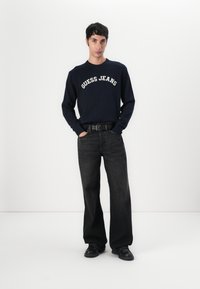 Guess Jeans PATCH - Trui - daring ocean
