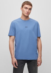 BOSS TCHUP - Jednoduché tričko - open blue