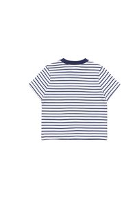 Camicetta a maniche corte a righe con righe orizzontali blu navy su uno sfondo bianco, con colletto a coste blu navy e taglio dritto.