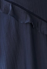 Unausgewählt, navy blue