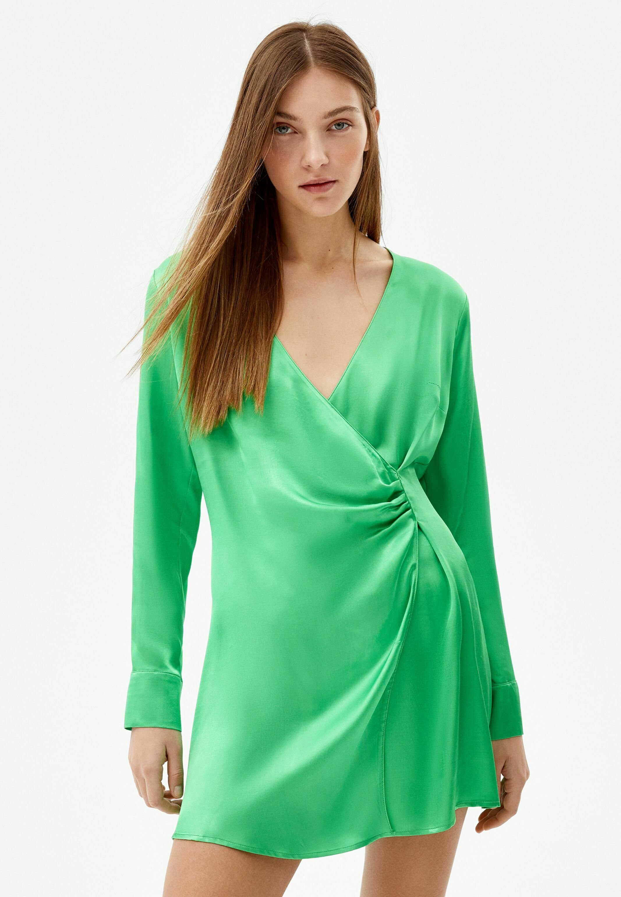 Bershka WITH CROSSOVER NECKLINE - Vestito elegante - green/verde -  Zalando.it