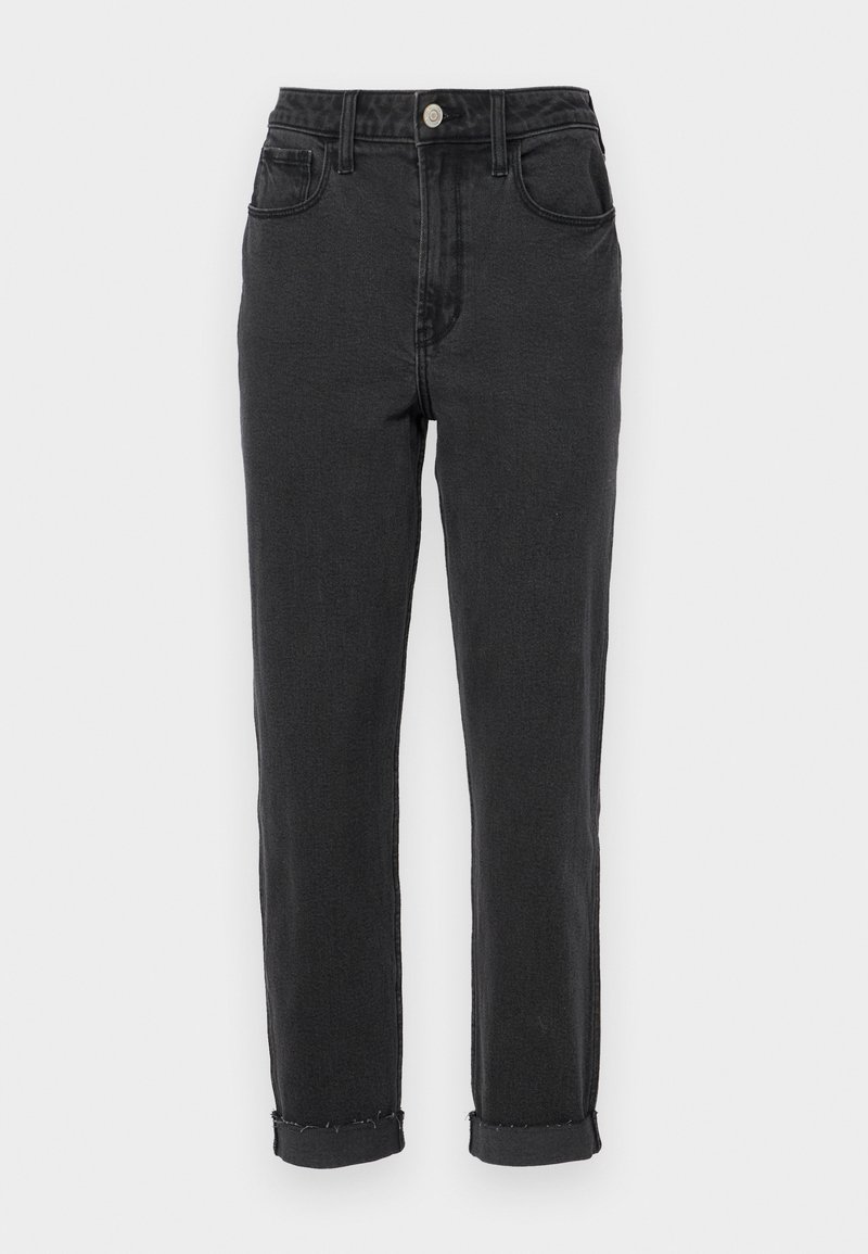 Black skinny jeans