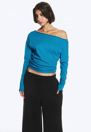 Weekday, EMMA OFF SHOULDER LONG SLEEVE - Camiseta de manga larga - aqua blue