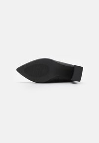 RAID Wide Fit Botas - black