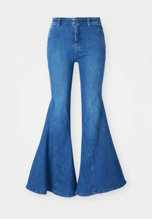 Denim Schlagjeans mit einem mittleren Blauton, hoher Taille und weitem Bein. Verfügt über sichtbare Nähte und einen Knopfverschluss an der Taille.