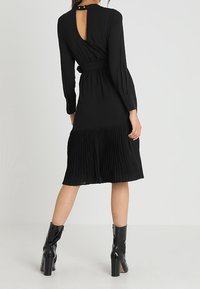 mint&berry Vapaa-ajan mekko - black