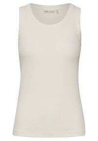 Vit ribbad linne tillverkat av mjukt material. Har en rund halsringning och är ärmlös. Slät textur med en figursydd form.