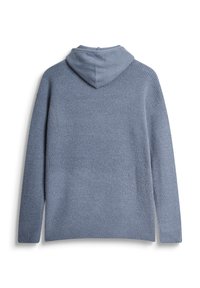 Felpa blu a maglia con una superficie testurizzata, dotata di cappuccio e maniche lunghe, vista dal retro. Il design è semplice e funzionale.