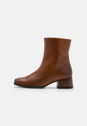 Bottines - cognac