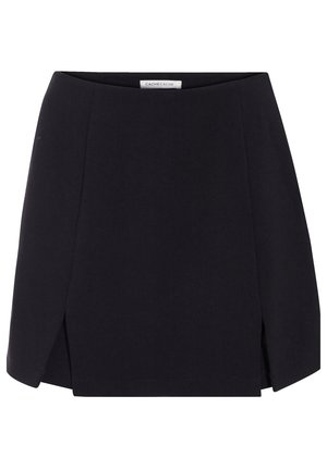 Falda negra en línea A con una textura suave, con aberturas laterales y un diseño limpio y minimalista. Etiqueta visible en la cintura.