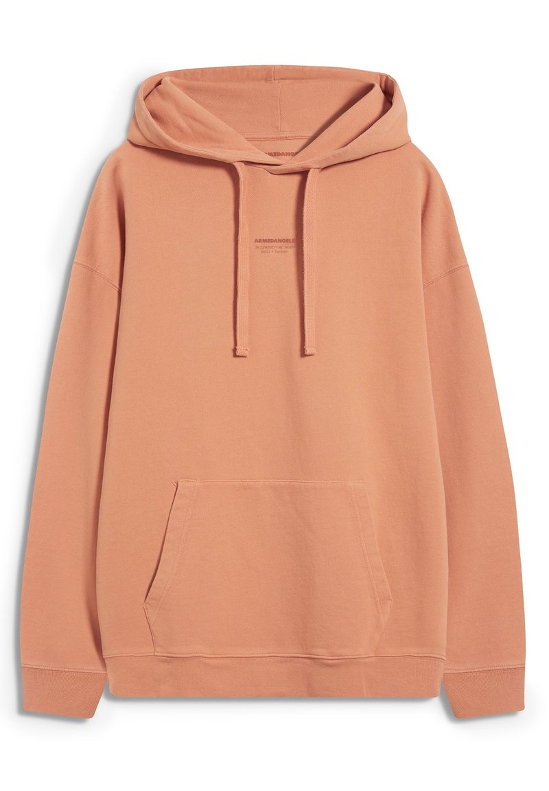 Jasno brzoskwiniowy sweatshirt z kapturem wykonany z miękkiego materiału. Posiada kieszeń z przodu, sznurki do regulacji oraz subtelnie nadrukowane logo na piersi.