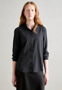 Marc O'Polo CASUAL FIT KENT COLLAR PRINT - Button-down blouse - black grey