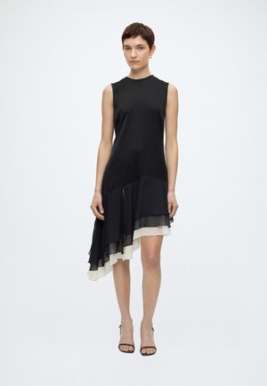 Bruuns Bazaar KORTHALSIABBFELICE DRESS - Koktélruha / Partiruha - black