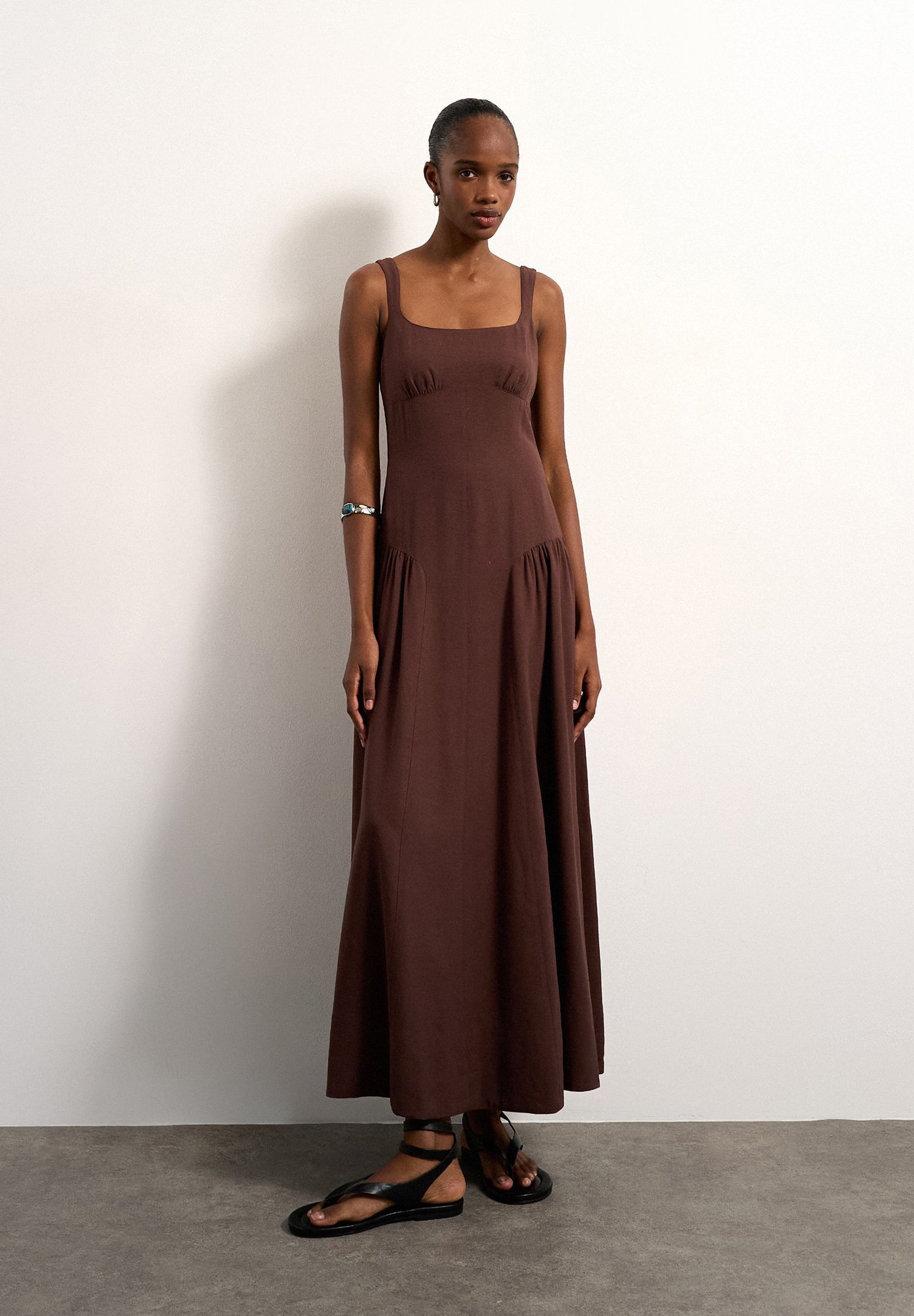 brown maxi dress spaghetti strap Topshop TSSVEA Midi - STAUD Cobalt Molly Mini Swatch:#bcc1ad Color:Plum Purple cut shape